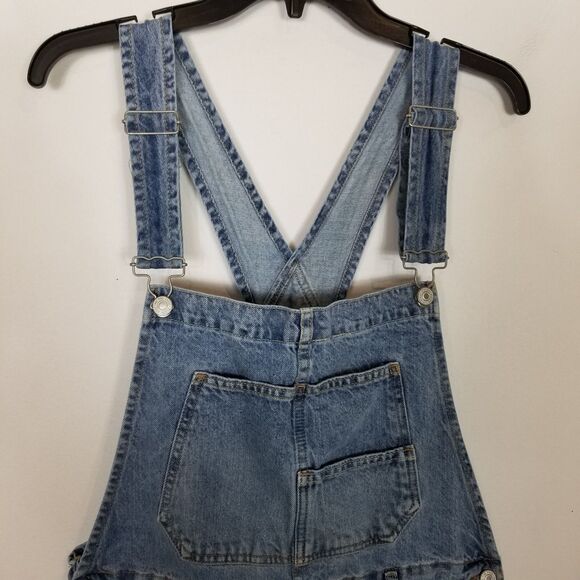 Free People WE THE FREE Denim Shortalls Size 26 Shorts Blue Jeans Roll Up Y2K - Picture 2 of 9